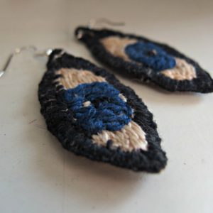 vyšívané náušnice Silmä embroidered earrings Silmä